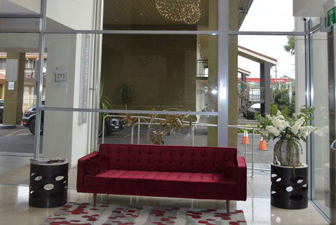 Ramada Hotel & Suites Sydney Cabramatta - E Caravan Parks 2