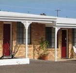 Colonial Motor Lodge
