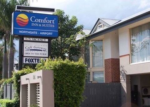 Comfort Inn & Suites Northgate Airport - E Caravan Parks 0