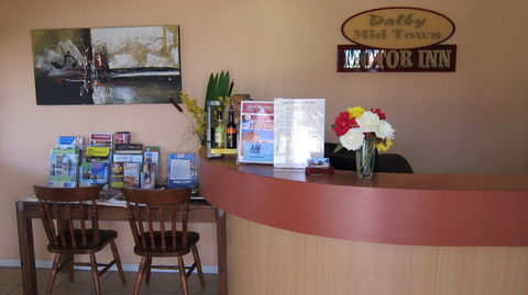 Dalby Mid Town Motor Inn - E Caravan Parks 1