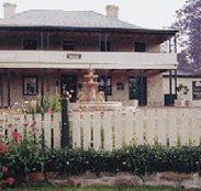 Segenhoe Inn Luxury Boutique Hotel - E Caravan Parks
