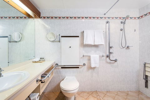 Adelaide Inn - E Caravan Parks 2