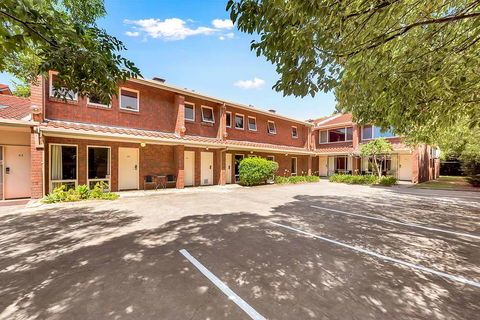 Comfort Inn & Suites Sombrero - E Caravan Parks 2
