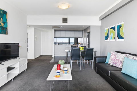 Astra Apartments Parramatta - E Caravan Parks 6