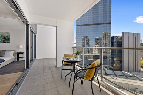 Astra Apartments Parramatta - E Caravan Parks 8