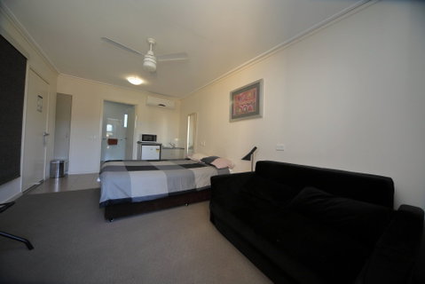 Black Rock Inn - E Caravan Parks 2