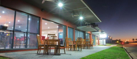 Black Rock Inn - E Caravan Parks 4