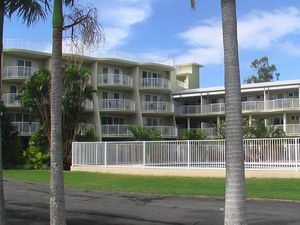 Cabarita Lake Apartments - E Caravan Parks 0