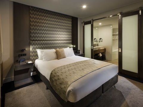 Pullman Brisbane Airport Hotel - E Caravan Parks 8