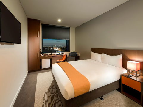 Ibis Brisbane Airport Hotel - E Caravan Parks 2