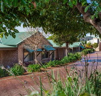 Quality Suites Banksia Gardens - E Caravan Parks