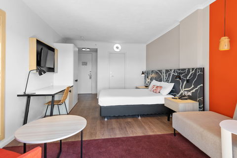 The Plaza Hotel Kalgoorlie - E Caravan Parks 4