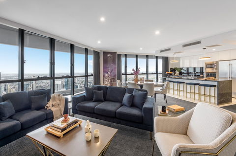 Meriton Suites Herschel Street, Brisbane - E Caravan Parks 0