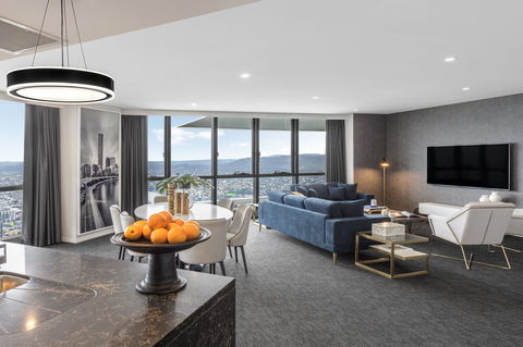 Meriton Suites Herschel Street, Brisbane - E Caravan Parks 7