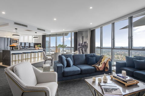 Meriton Suites Herschel Street, Brisbane - E Caravan Parks 9