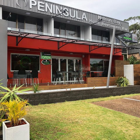Peninsula Motor Inn - E Caravan Parks 0