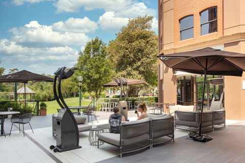 Amora Hotel Riverwalk Melbourne - E Caravan Parks 1