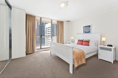 Astra Sydney CBD Pitt Street - E Caravan Parks 2