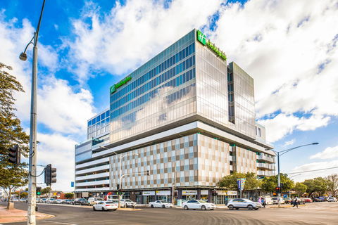 Holiday Inn Werribee - E Caravan Parks 0