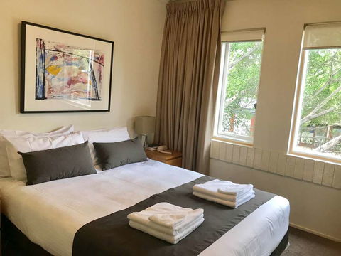 DressCircle Apts - Archer St - E Caravan Parks 0