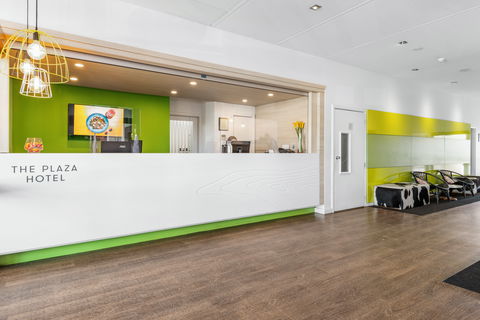 The Plaza Hotel Kalgoorlie - E Caravan Parks 1