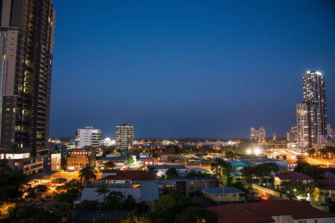 Woodroffe Hotel, Gold Coast - E Caravan Parks 1