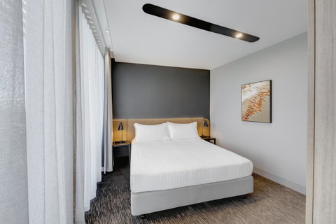 Vibe Hotel Canberra - E Caravan Parks 34