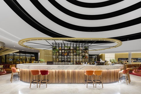 Vibe Hotel Canberra - E Caravan Parks 1
