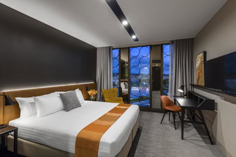Vibe Hotel Canberra - E Caravan Parks 21