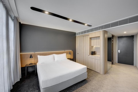 Vibe Hotel Canberra - E Caravan Parks 11