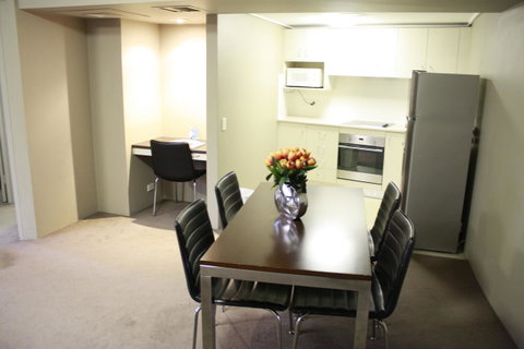 Pavilion On Northbourne - E Caravan Parks 15