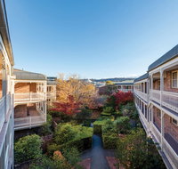 Adina Serviced Apartments Canberra Kingston - E Caravan Parks