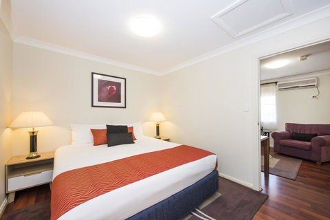 Soldiers Motel - E Caravan Parks 4