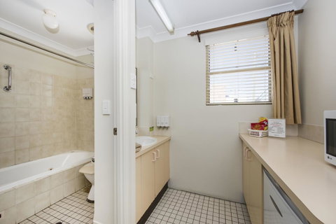Soldiers Motel - E Caravan Parks 7