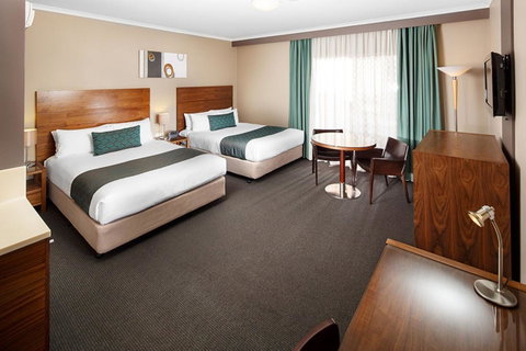 Quality Hotel Dickson - E Caravan Parks 3