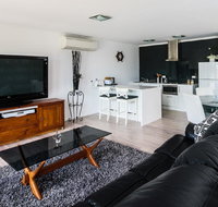 Lure Bed and Breakfast - E Caravan Parks