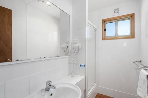 Port Broughton Tourist Park - E Caravan Parks 22