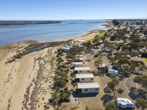 Port Broughton Tourist Park - E Caravan Parks 10
