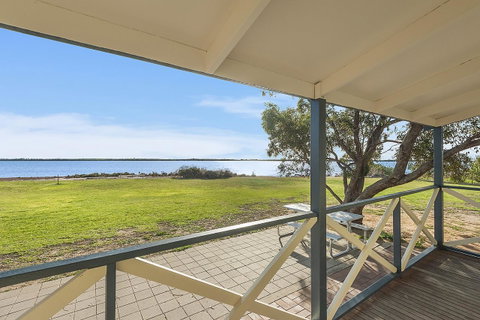 Port Broughton Tourist Park - E Caravan Parks 31