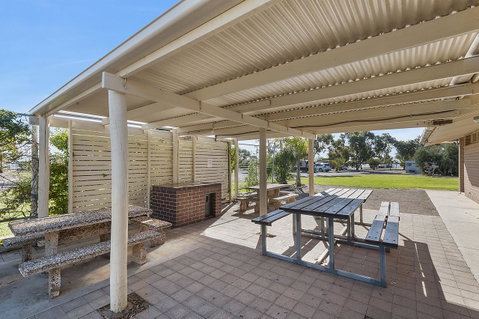 Port Broughton Tourist Park - E Caravan Parks 5