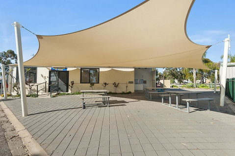 Port Broughton Tourist Park - E Caravan Parks 4