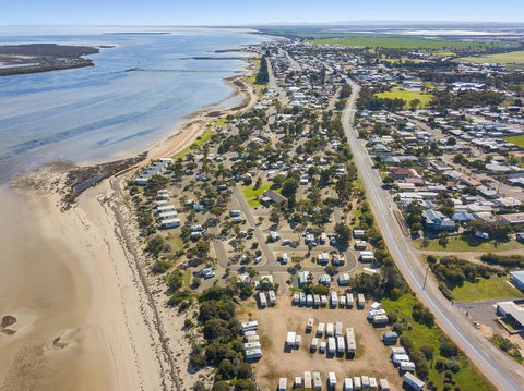 Port Broughton Tourist Park - E Caravan Parks 0