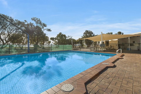Port Broughton Tourist Park - E Caravan Parks 2