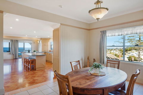 Heritage House Motel & Units - E Caravan Parks 18