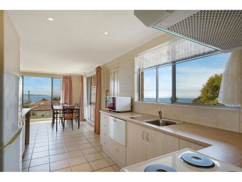 Heritage House Motel & Units - E Caravan Parks 6