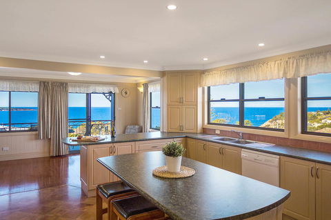 Heritage House Motel & Units - E Caravan Parks 8