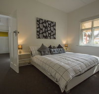 Cowan Street Bungalow - E Caravan Parks