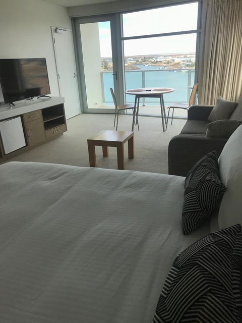 Wallaroo Marina Stayz - E Caravan Parks 19