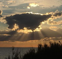 Blissful Beachfront Beachouse - E Caravan Parks