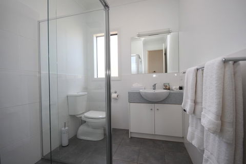 Wallaroo Marina Apartments - E Caravan Parks 29